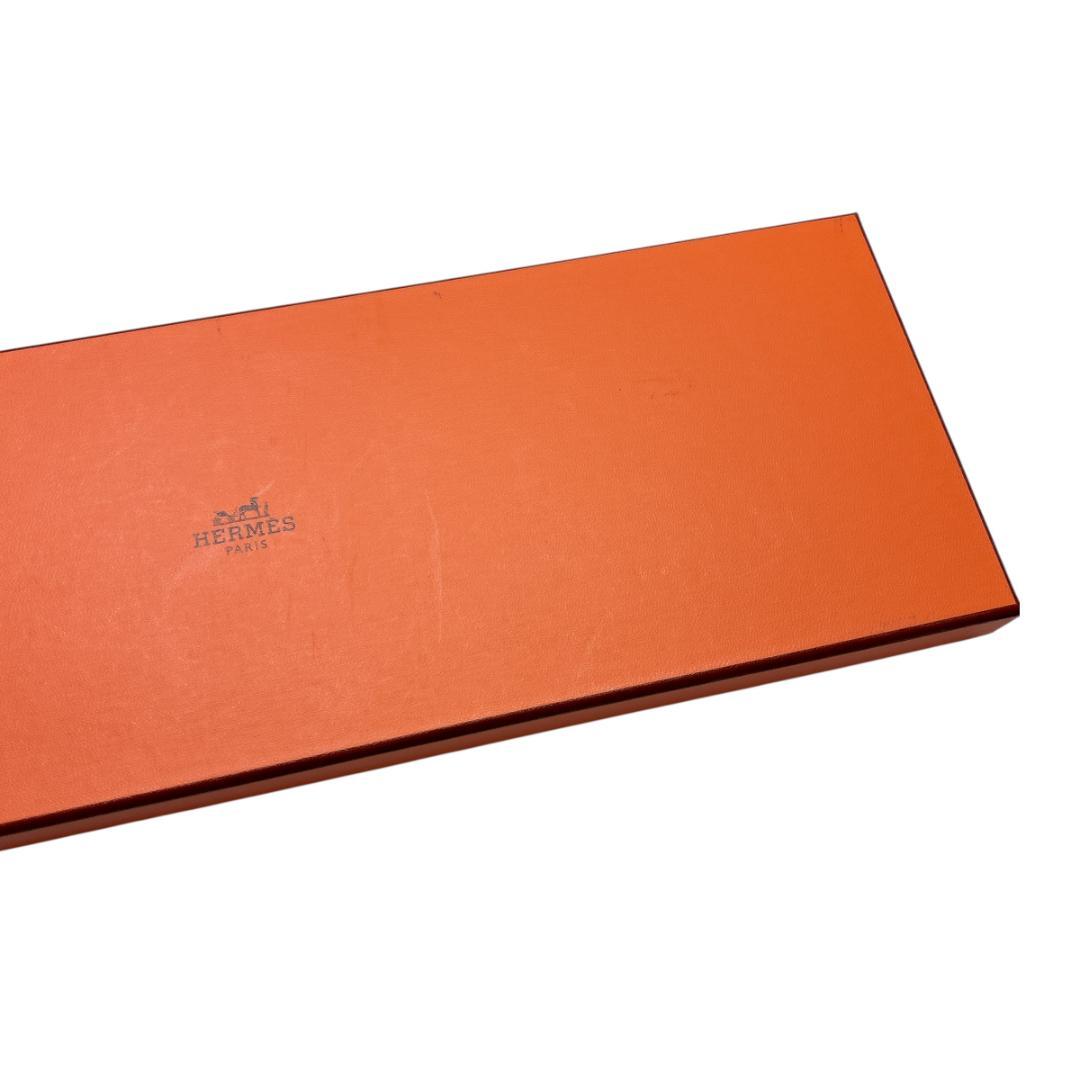 【未使用級】HERMES ネクタイ シルク　 光沢　 黒 フランス製