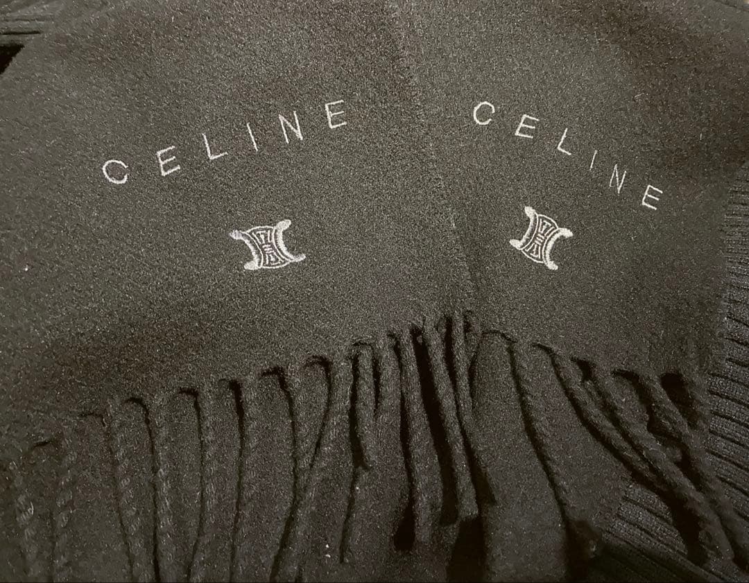 【新品】セリーヌ CELINEトリオンフ マフラー 黒 ウール100% ストール