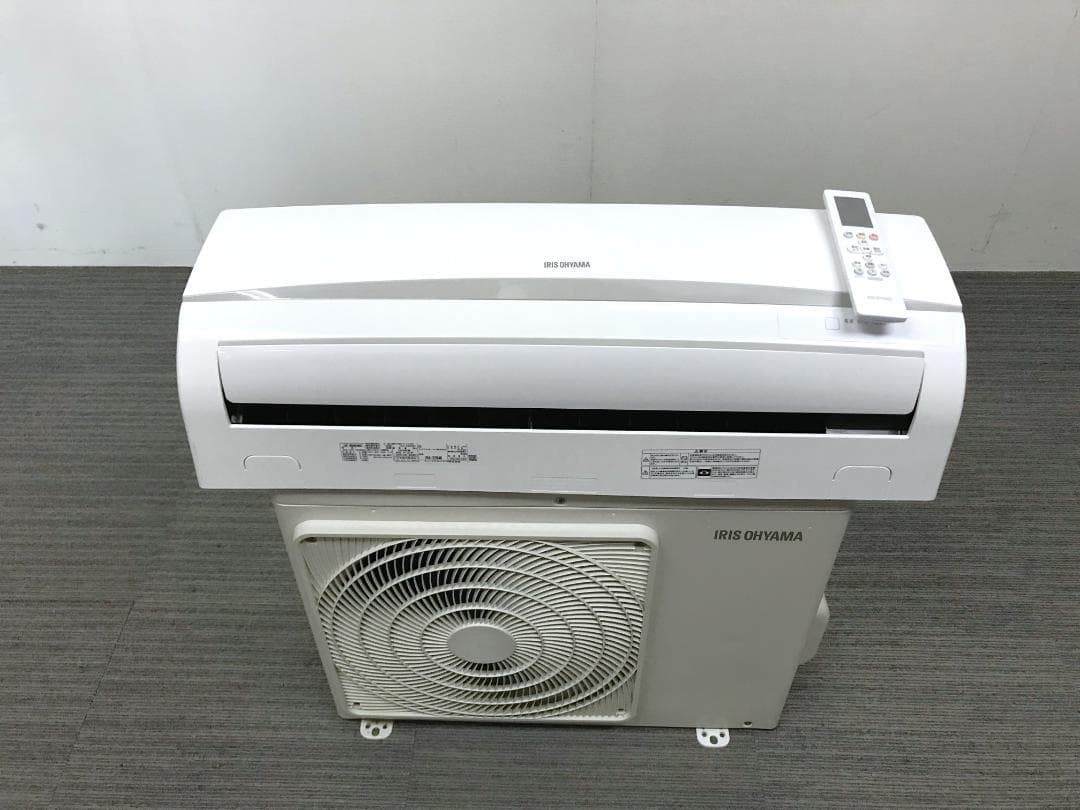 東京引取限定　アイリスルームエアコン　IRA-2204R　2020年　※背板欠品