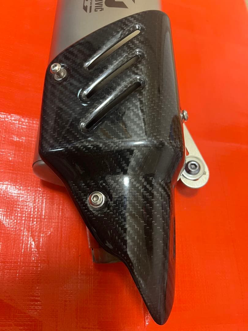 MT10 スリップオンマフラー（2017年）