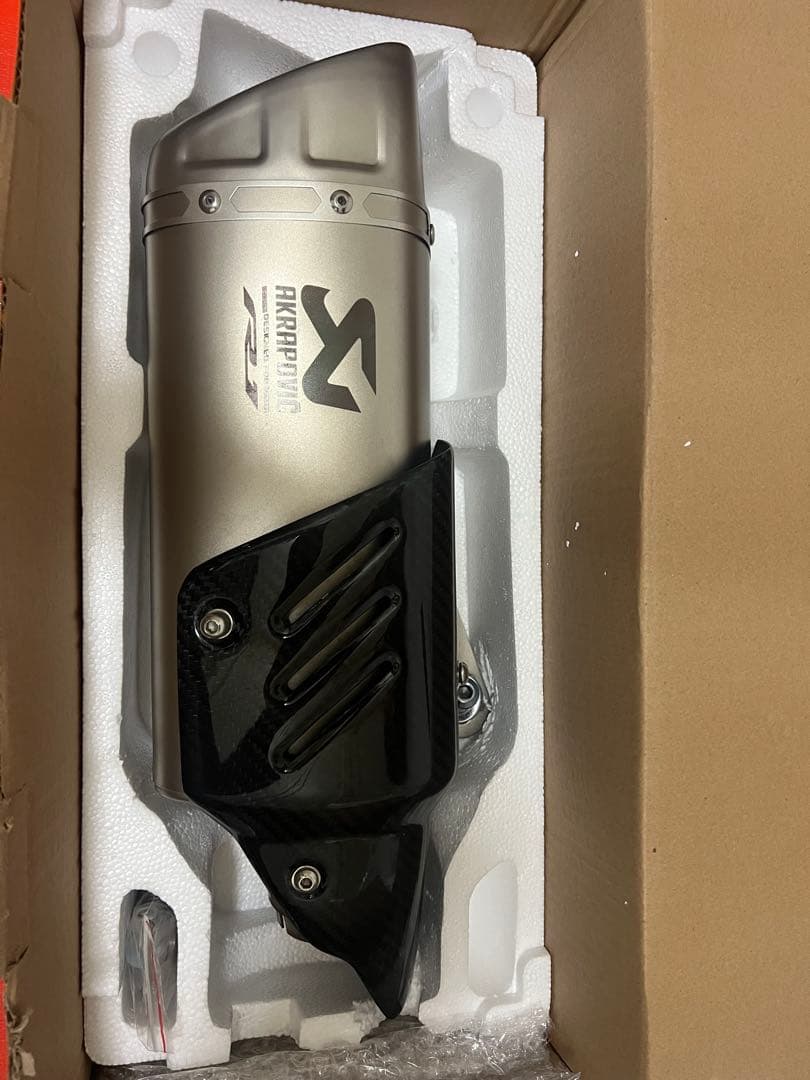 MT10 スリップオンマフラー（2017年）