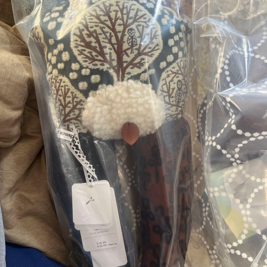 最終　ミナペルホネン　コノメカマン新品