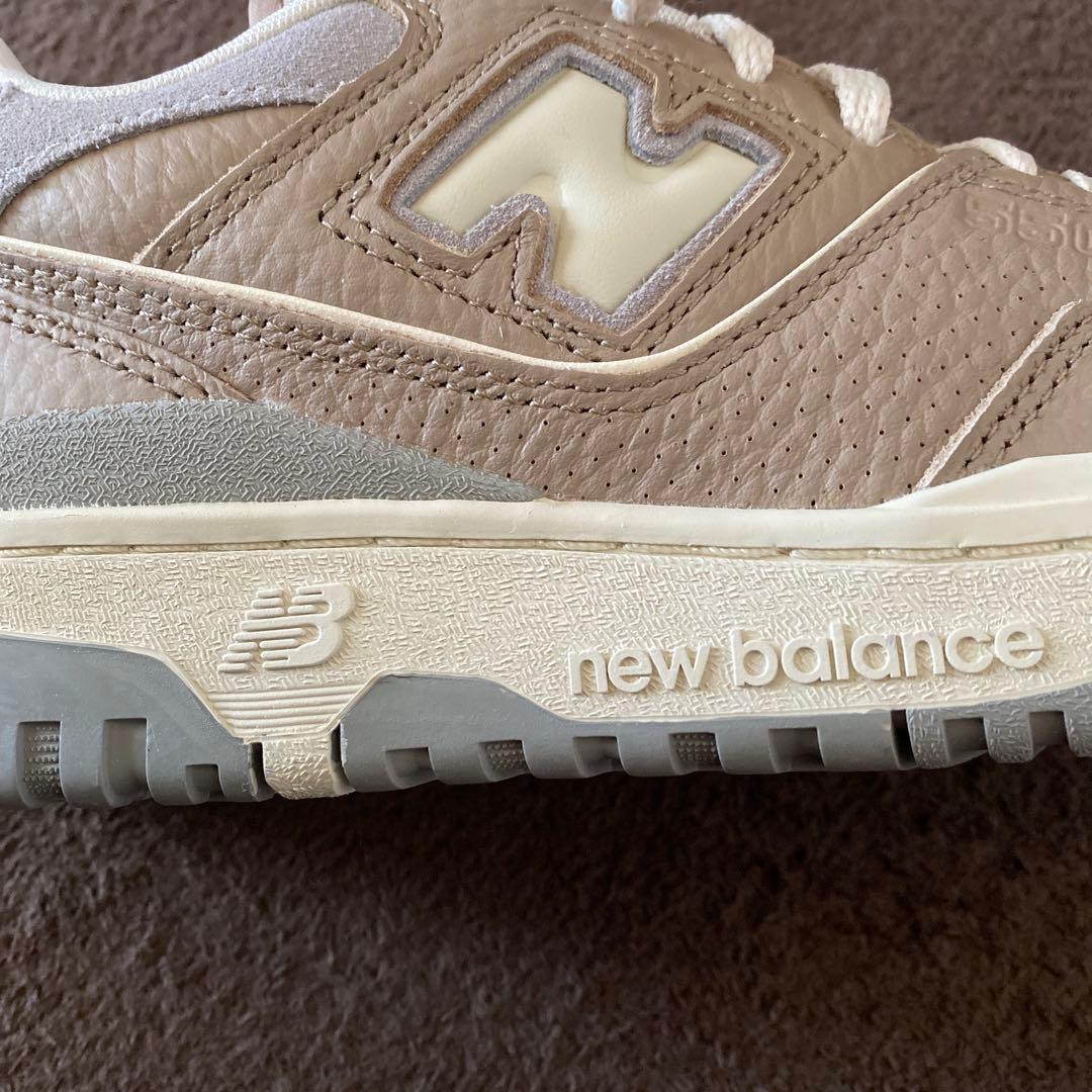 z*4様 New Balance ベージュ スニーカーBB550LY1