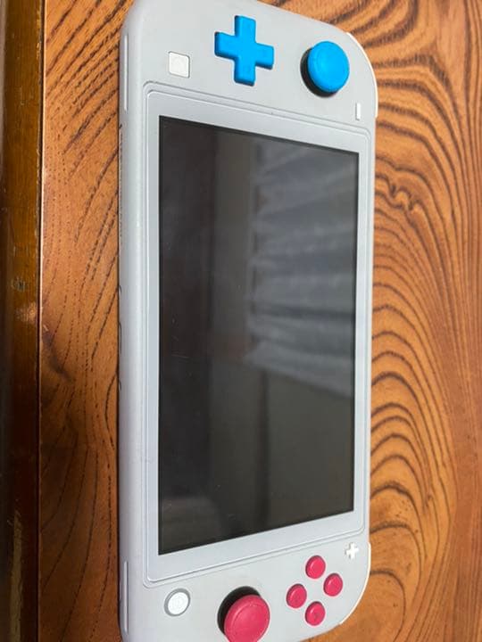 Switchライト、充電アダプター