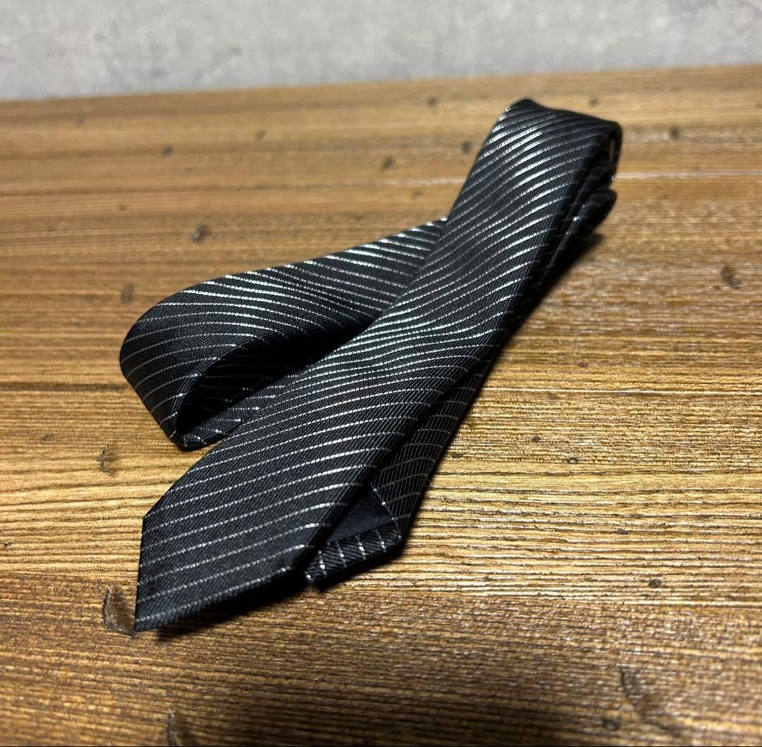 サンローラン　シルバーストライプナロータイ