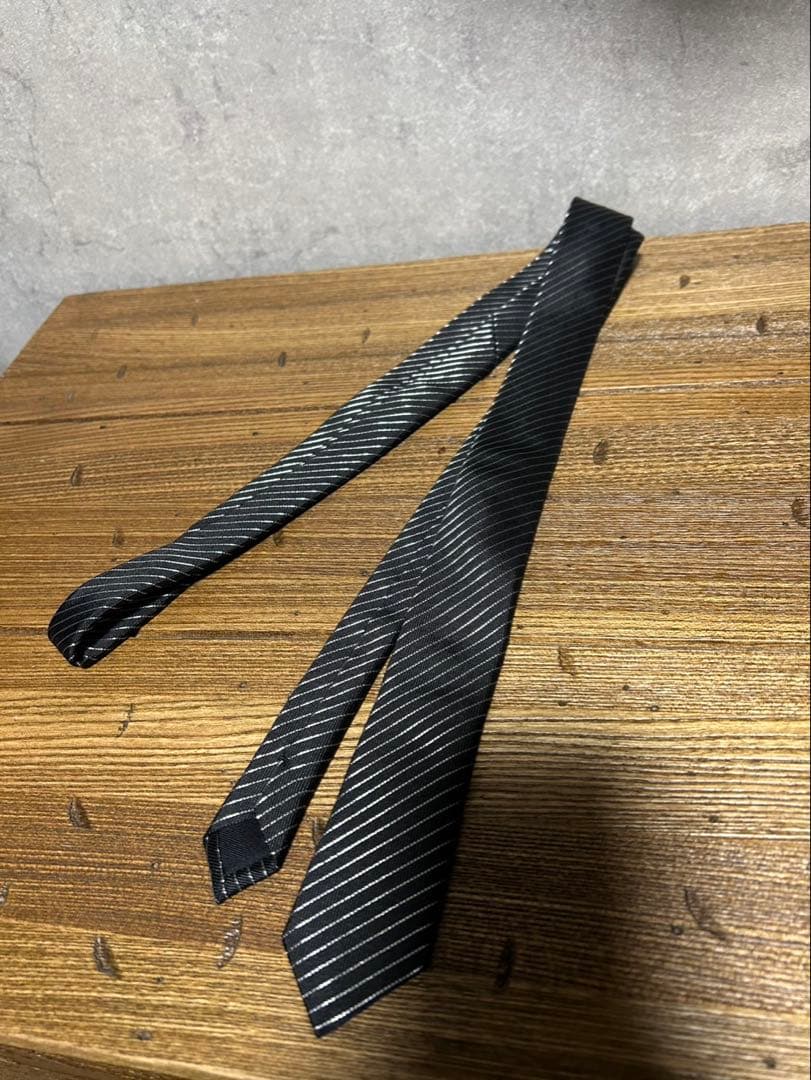 サンローラン　シルバーストライプナロータイ