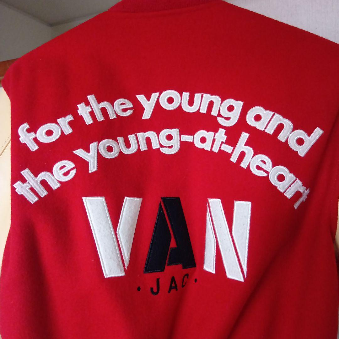 鶺*鴒様 VAN JACKET INC. スタジャン レッド/ベージュ