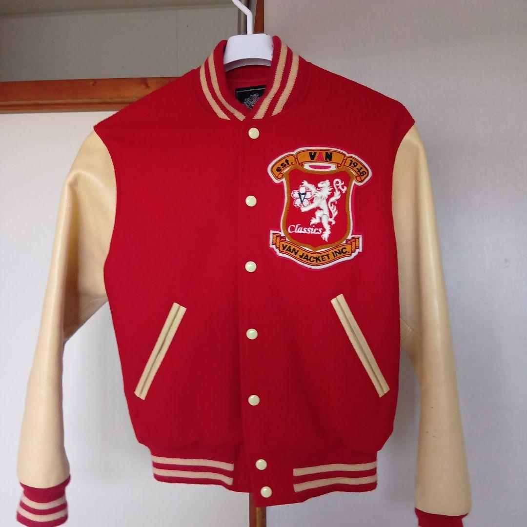 鶺*鴒様 VAN JACKET INC. スタジャン レッド/ベージュ