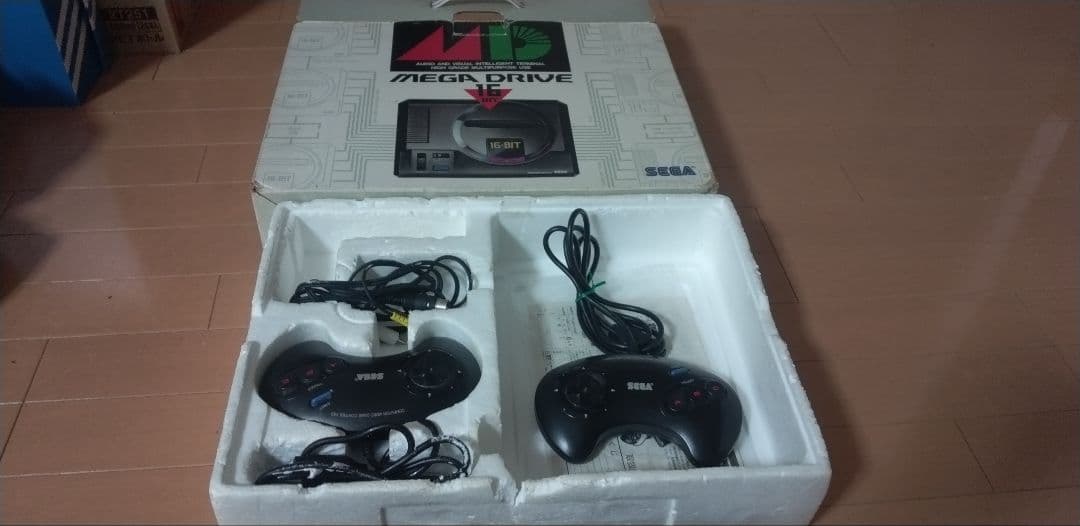 セガメガドライブ　箱付き本体