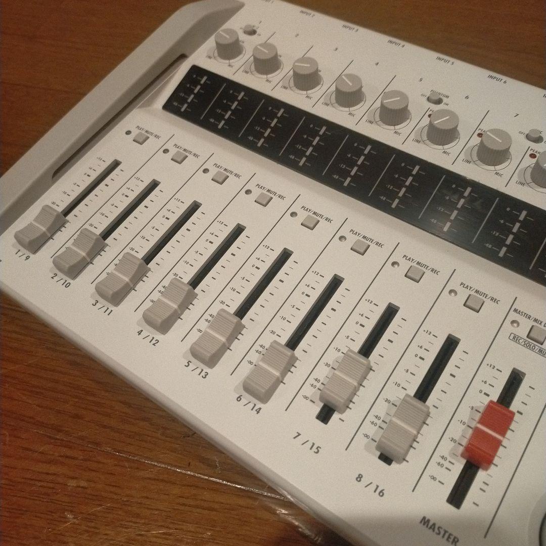 専用出品ZOOM R16 レコーダー・インターフェース・コントローラー 動作保証