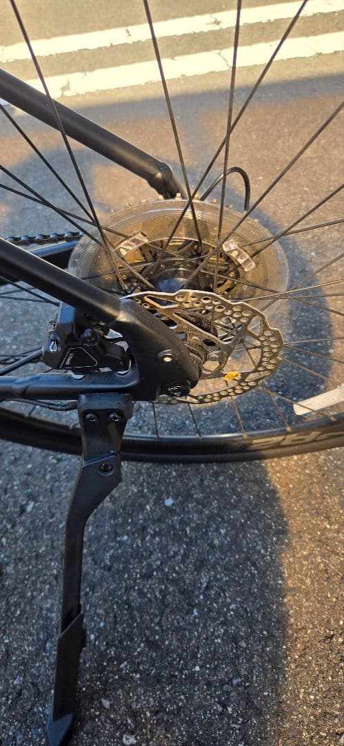 GIANT FASTROAD E+ クロスバイク Eバイク　電動自転車