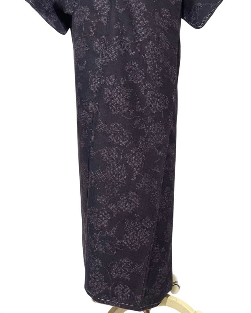 未使用しつけ極美品◇結城紬 葡萄蔦柄の小紋 亀甲 葡萄色