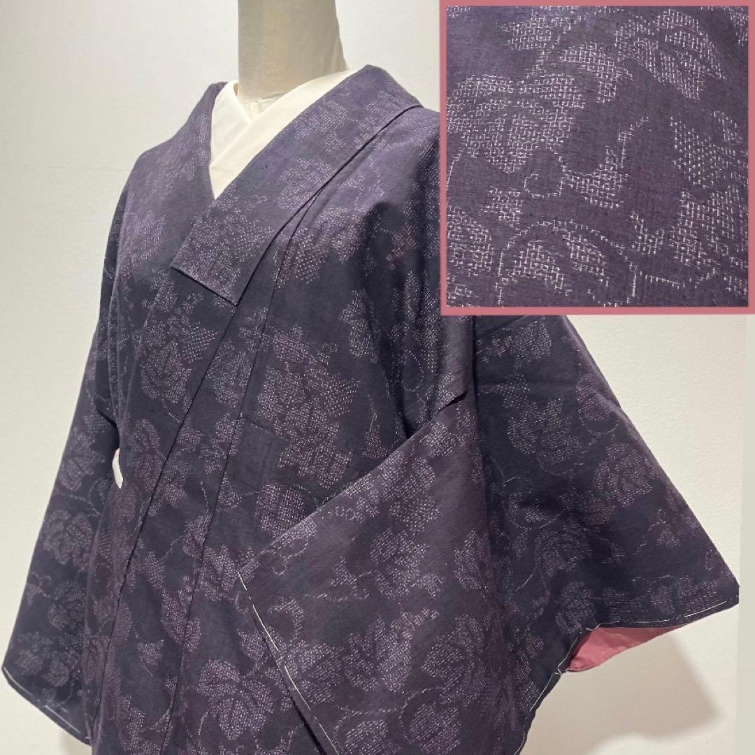 未使用しつけ極美品◇結城紬 葡萄蔦柄の小紋 亀甲 葡萄色