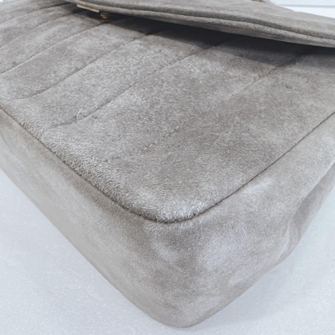 D*A様 CHANEL グレー スエード ショルダーバッグ マドモアゼル
