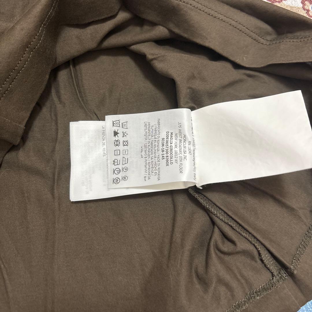 MONCLER ダークグリーン 長袖Tシャツ