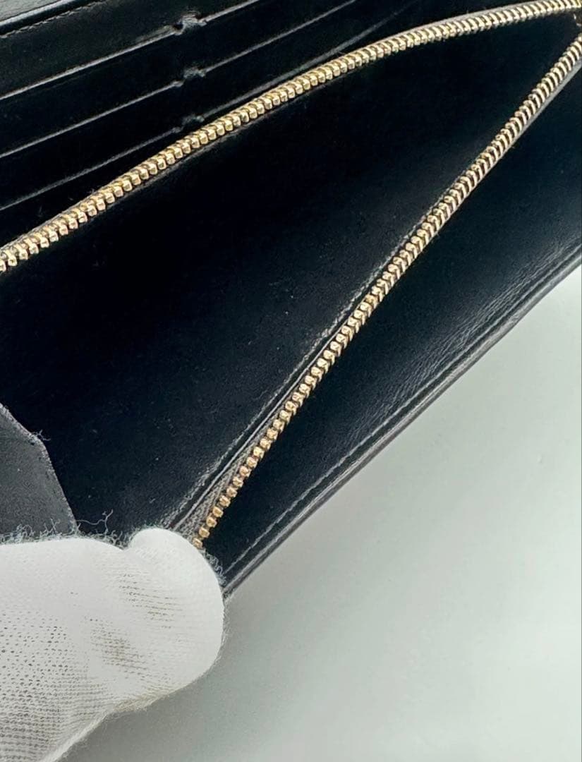 ルイヴィトン ヴェルニ ポルトフォイユ サラ　M90080