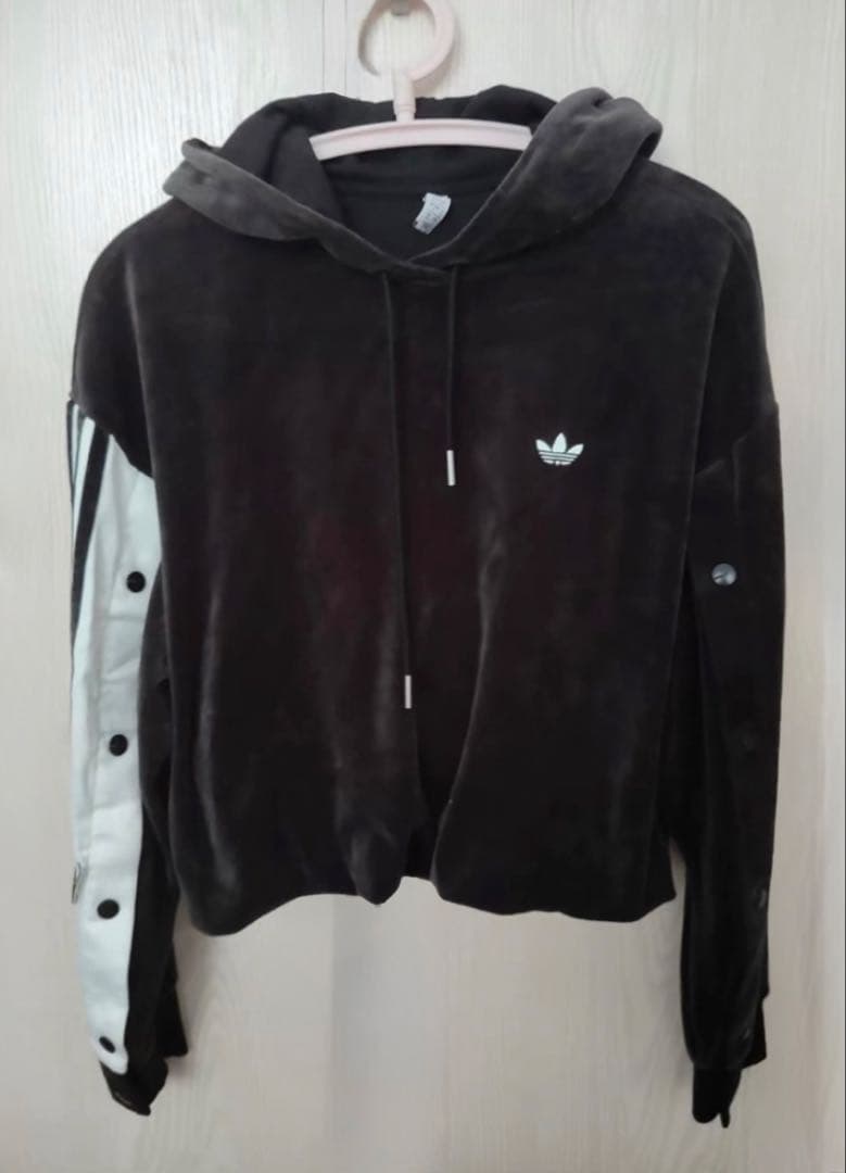 【新品未使用】adidas ADIBREAK VELOUR フーディ　Lサイズ