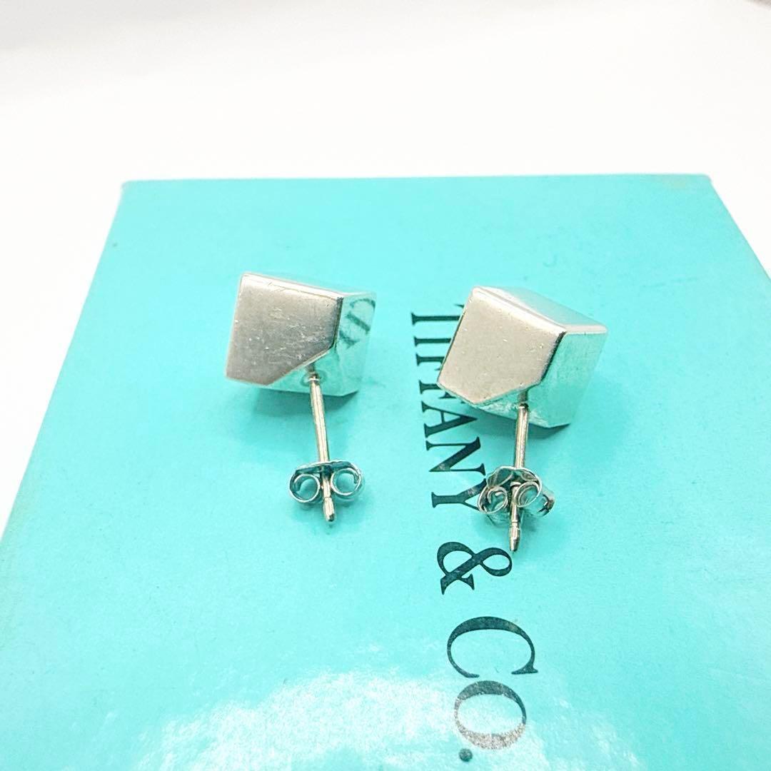 2795 保存箱・袋付き✨Tiffany ピアス　キューブ　シルバー925