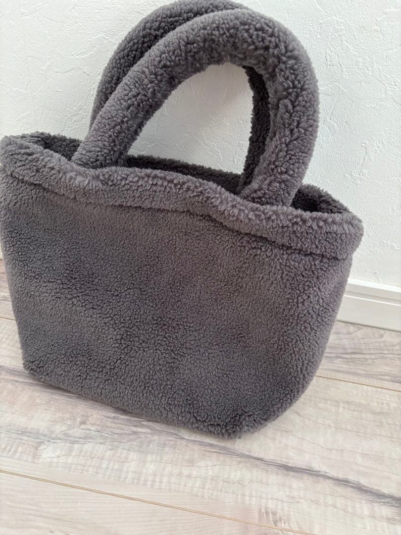 PRADA☆ノベルティ☆ボア☆トートバッグ　テディ　ダークグレー 新品
