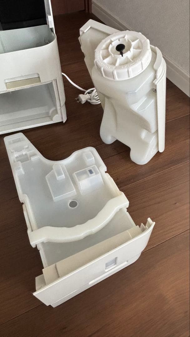 ダイキン 除湿機 MC77UUKS-W 2018年製