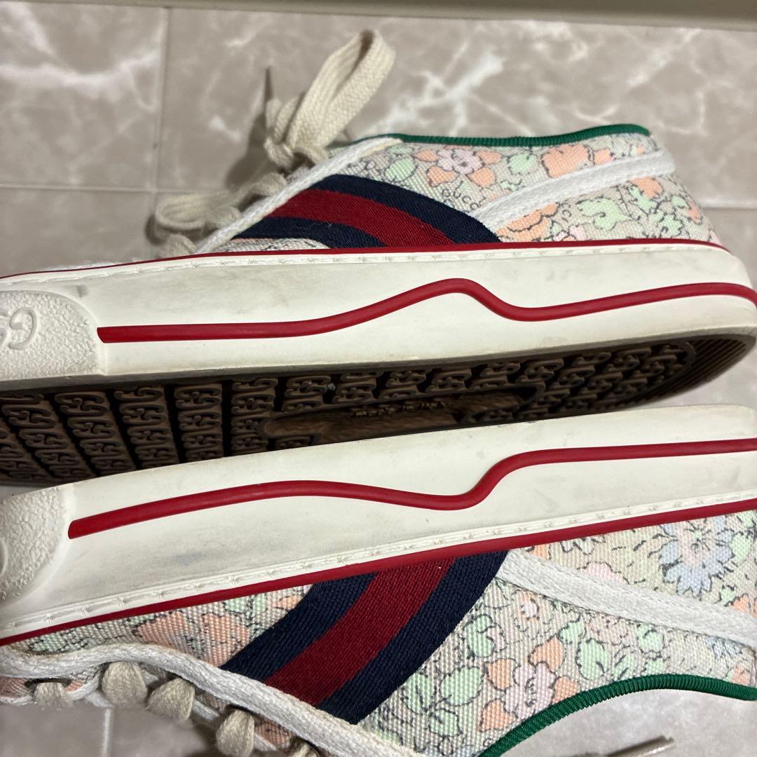 GUCCI テニス1977 スニーカー 花柄36＋　(箱　袋　紐付き)