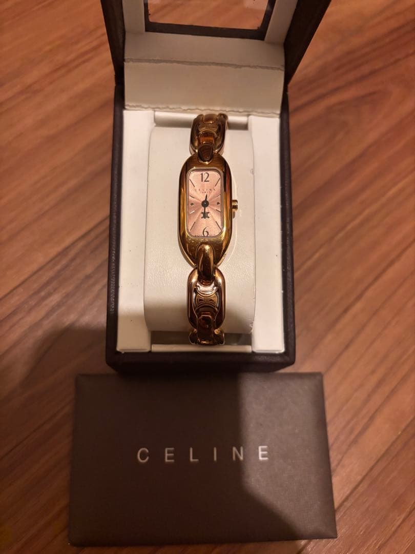 CELINE ゴールド アナログ腕時計