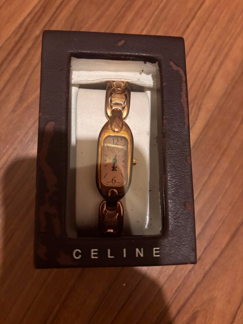 CELINE ゴールド アナログ腕時計