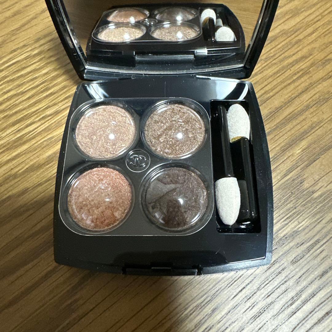 CHANEL レキャトルオンブルツイード　04 ツイードブランエローズ限定品