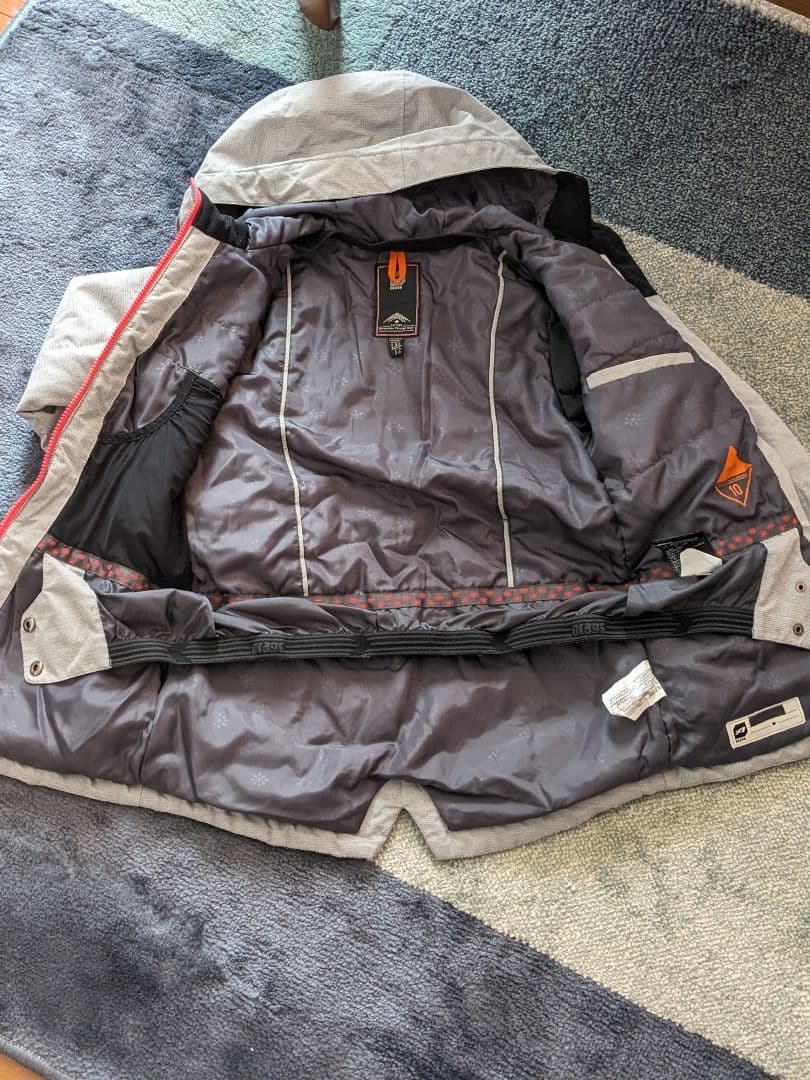 中古 オラージュ　キッズ　ジュニア　スキーウエア　140〜150cm