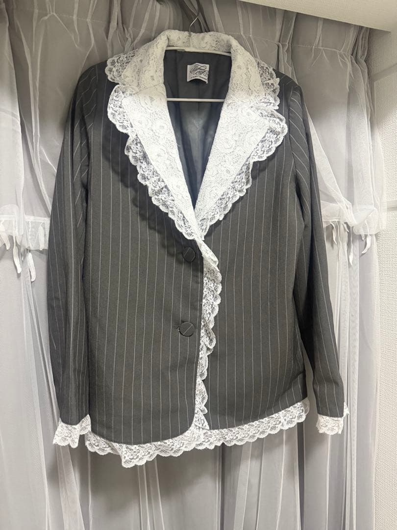 treat ürself Retro lace jacket gray