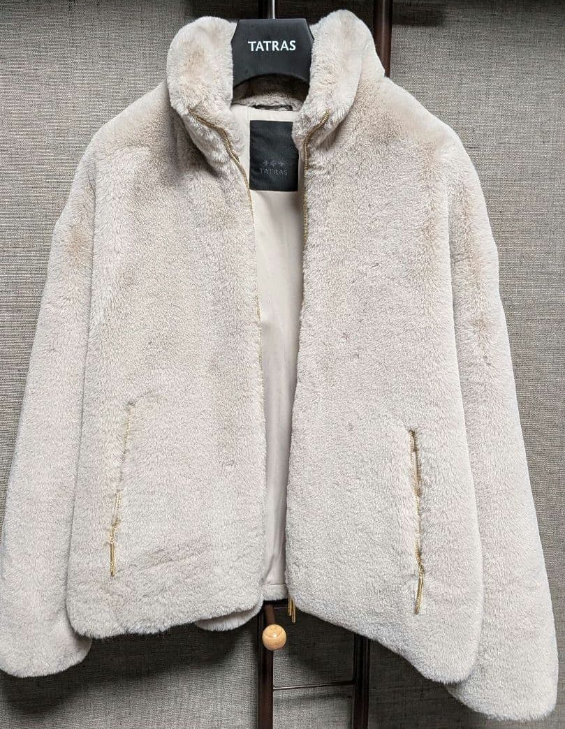 美品 タトラス バルブラ 01 ライトグレー ファーブルゾン