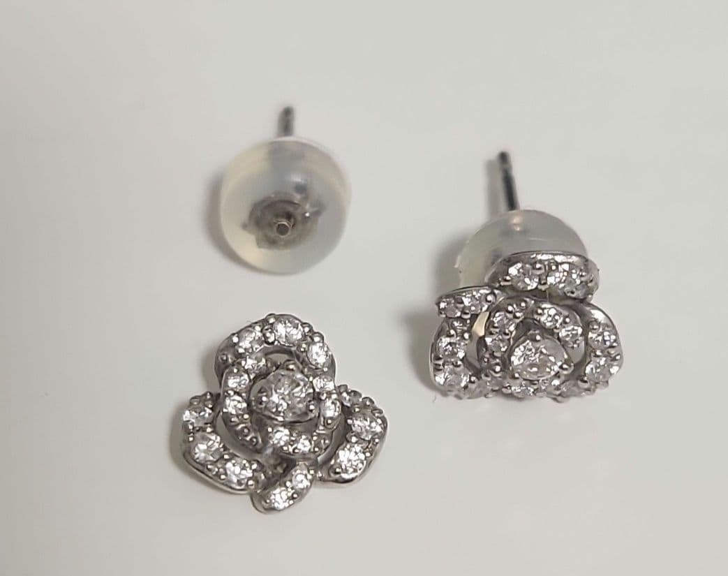 ダイヤモンド クリスティーヌ ピアス