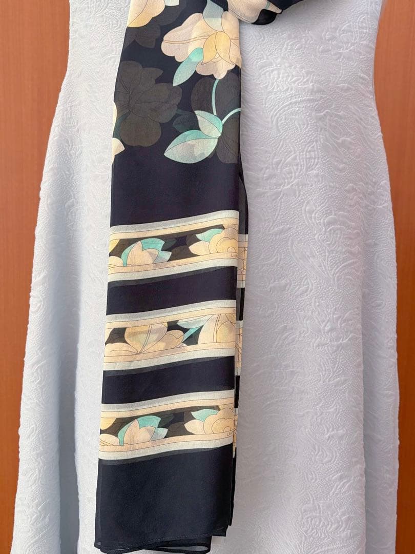 レオナール　シルクシフォン　スカーフ