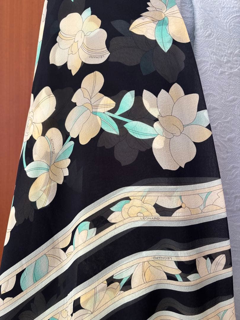 レオナール　シルクシフォン　スカーフ