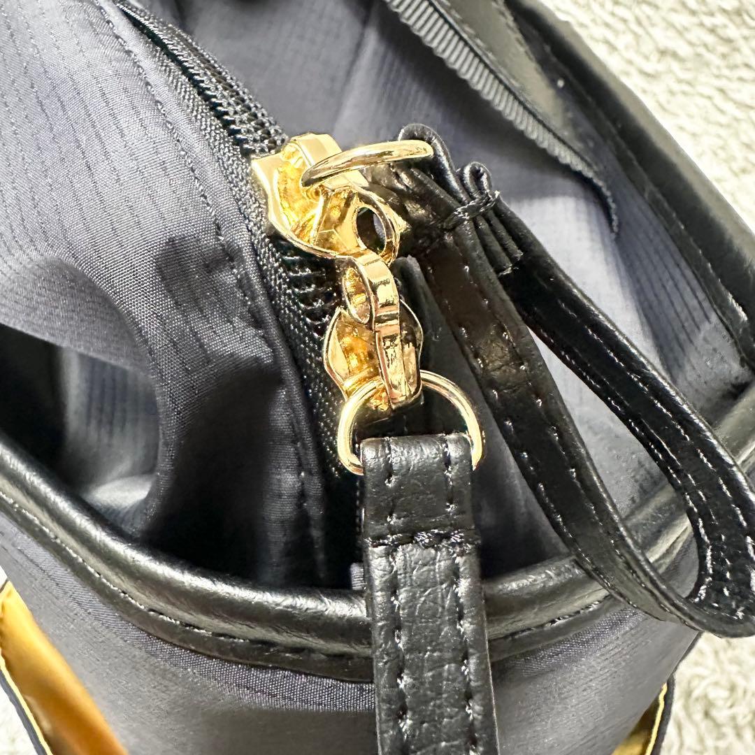 【極美品】スワニー キャリーバッグ 4輪ストッパー付　黒　リボン