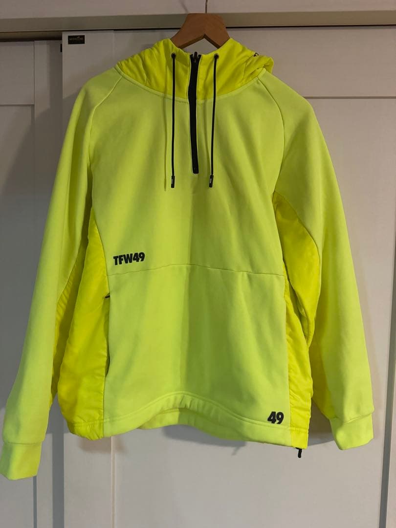 「美品」　TFW49 ジップパーカー　イエロー　裏起毛