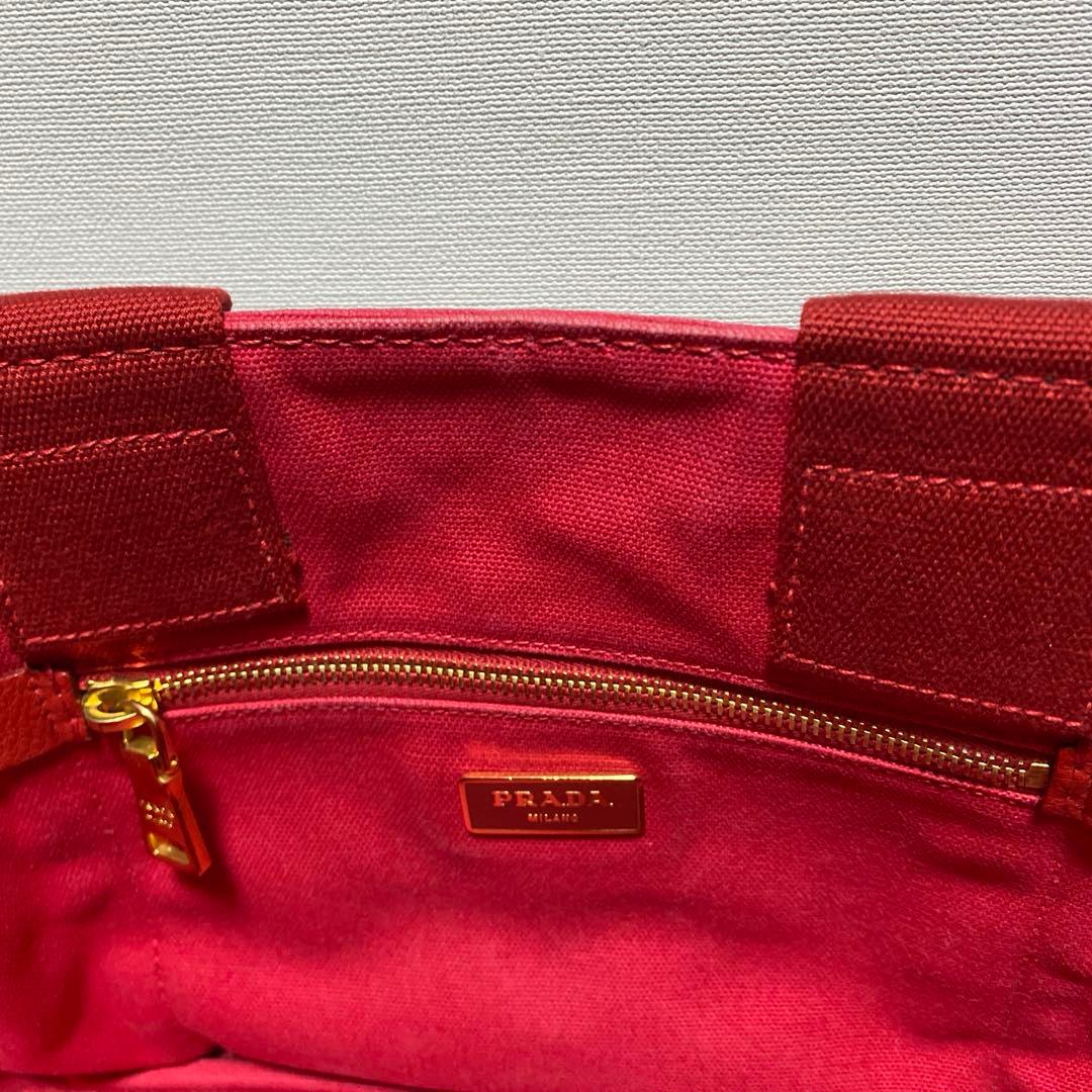 PRADA カナパトート　Ｍサイズ