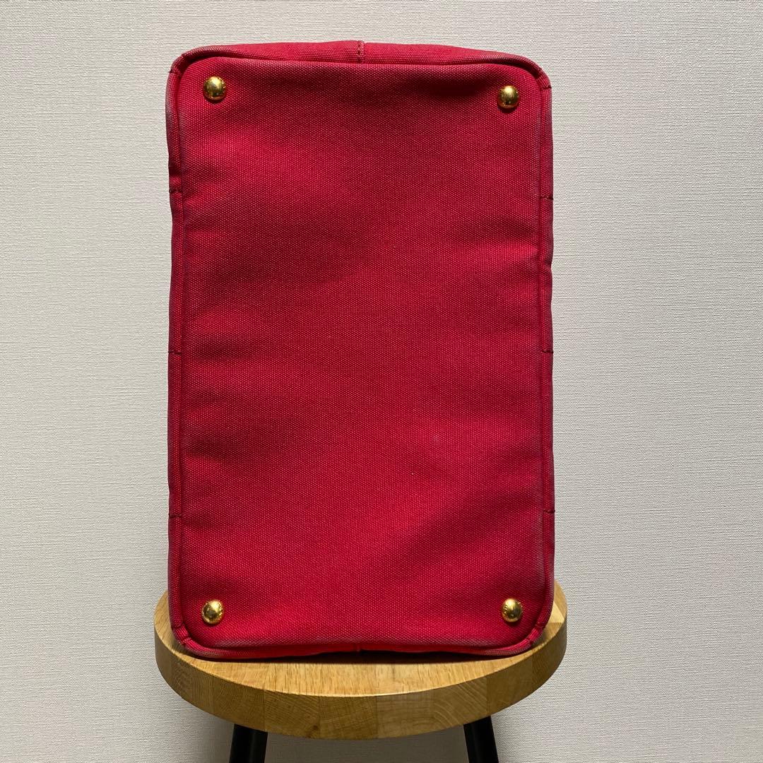 PRADA カナパトート　Ｍサイズ