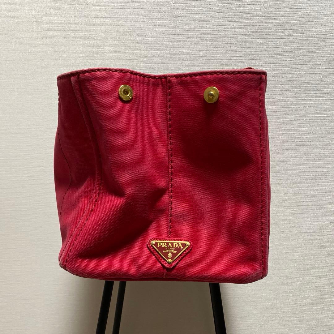 PRADA カナパトート　Ｍサイズ