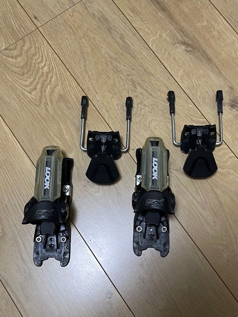 Look トゥー　Pivot 15 、ヒール　PX15 スキー ビンディング