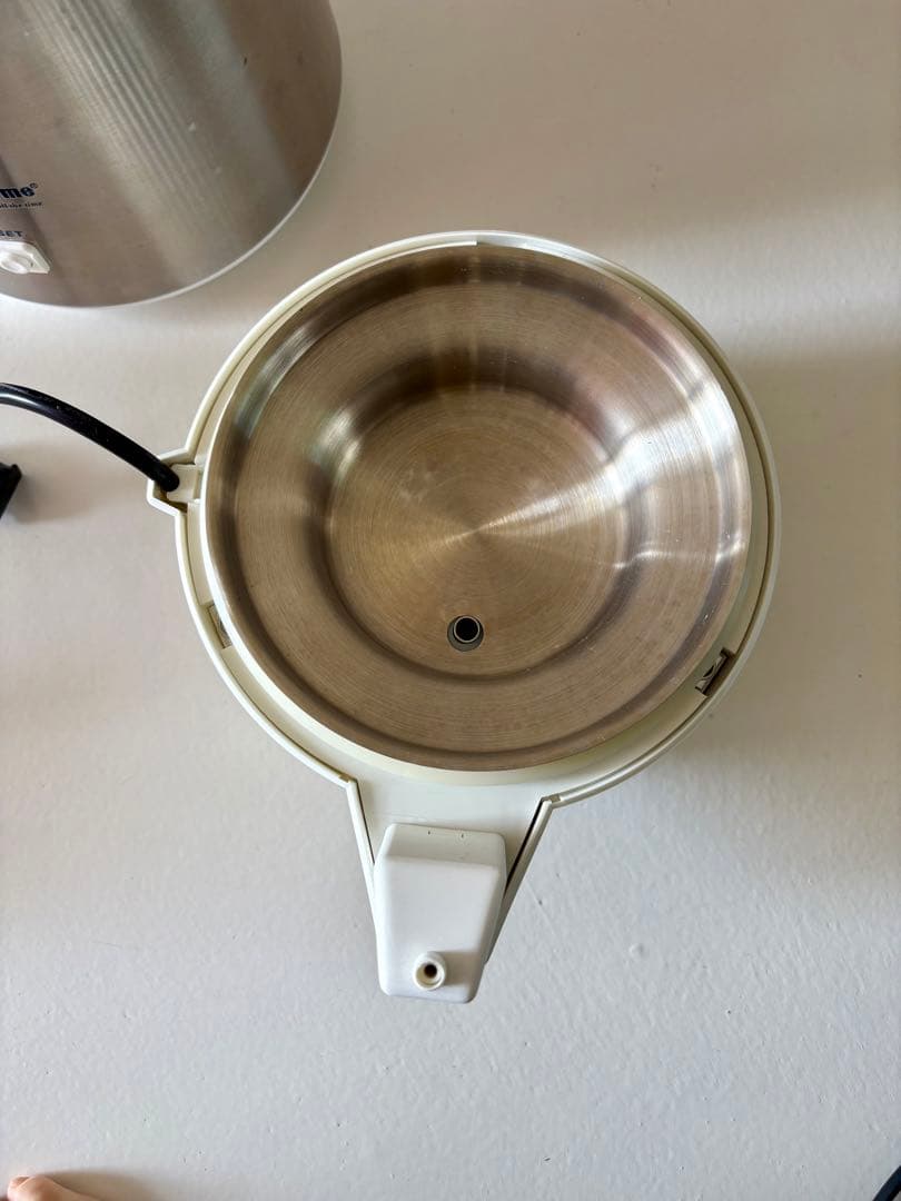 メガホーム社 蒸留水器とガラス容器