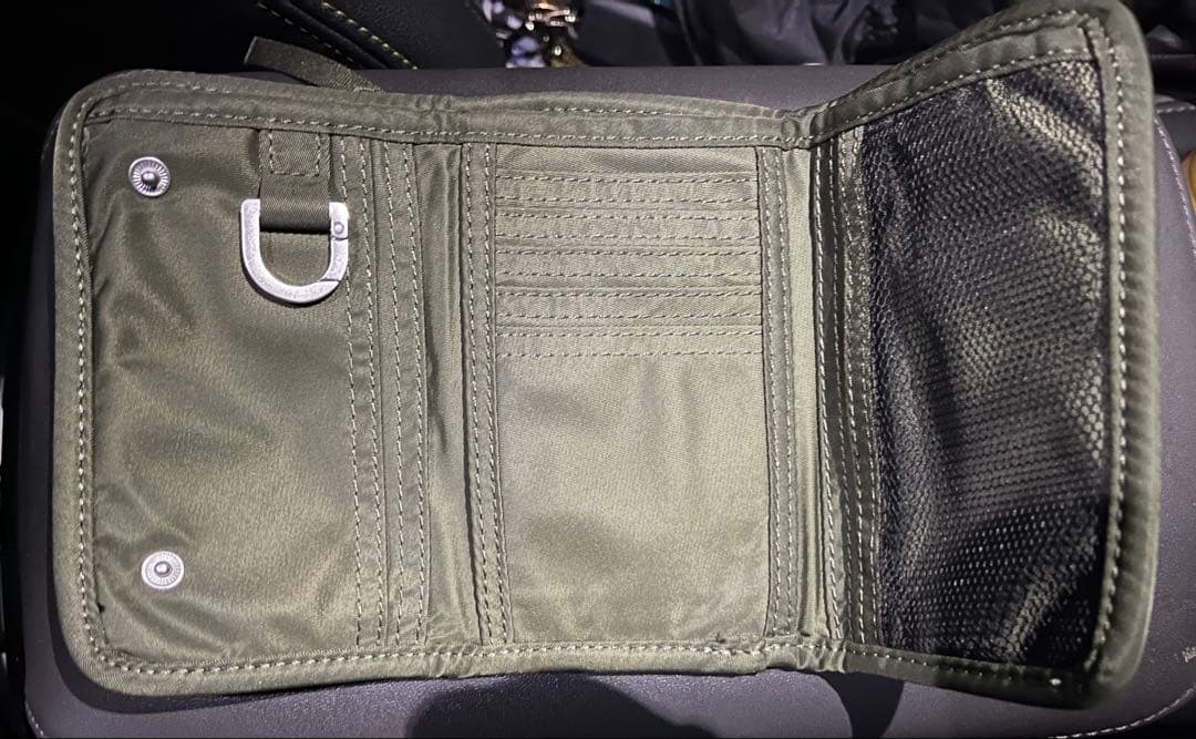 Maison Kitsuné 三つ折り財布 オリーブグリーン