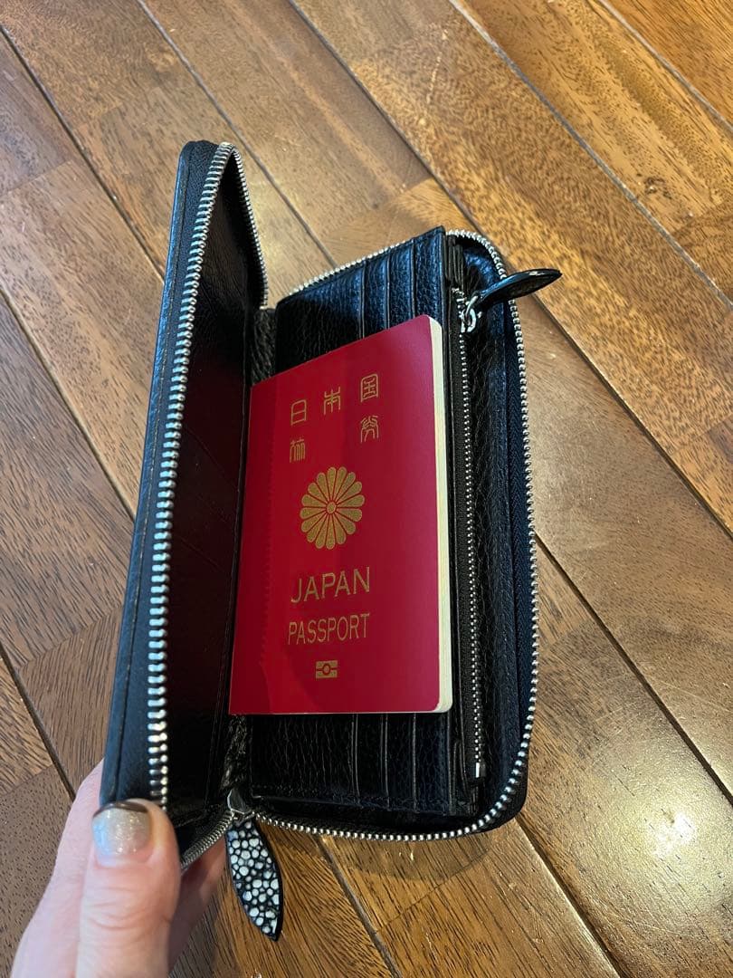 しん　スタースティングレイ 長財布 エイ革 一枚革 梅花皮 カード大容量