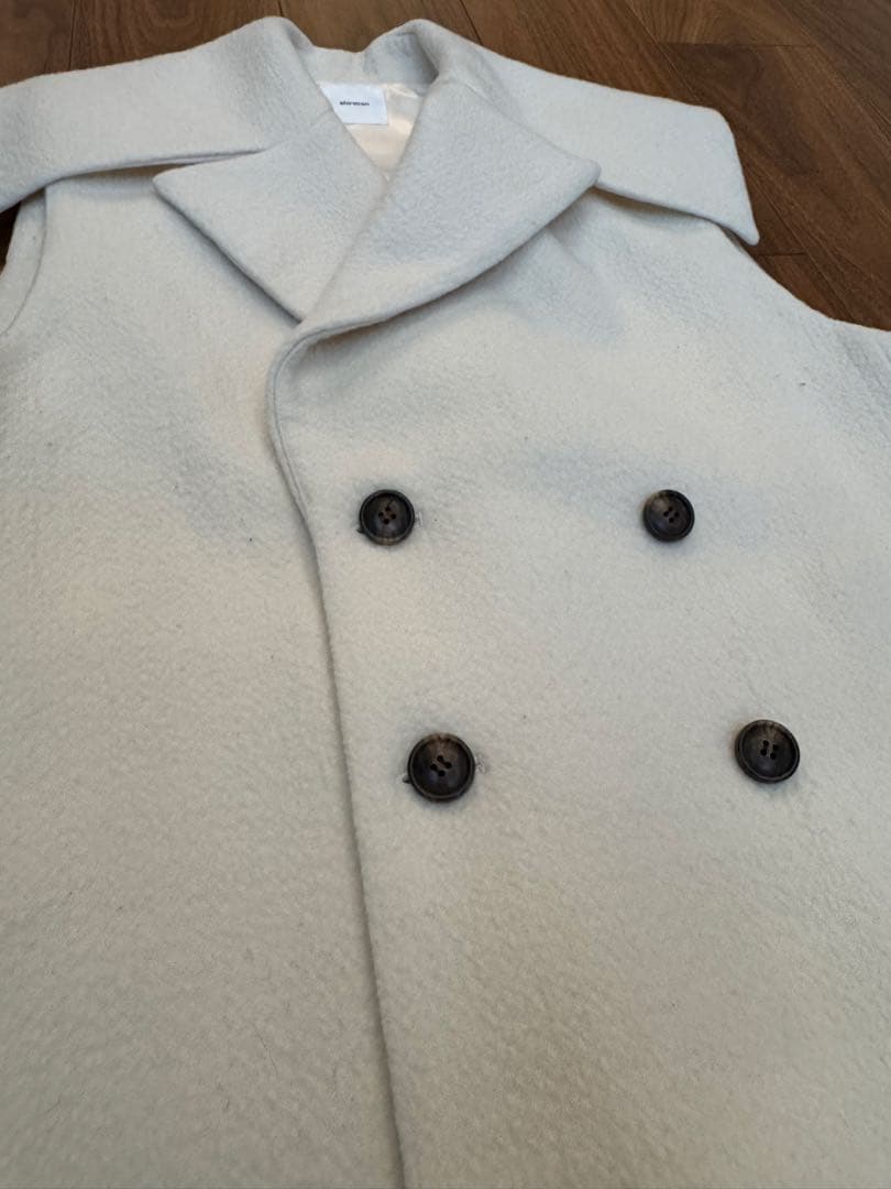 大幅値下げ‼︎shirocon☆yori☆コクーンジレ☆ビッグ襟 ホワイト