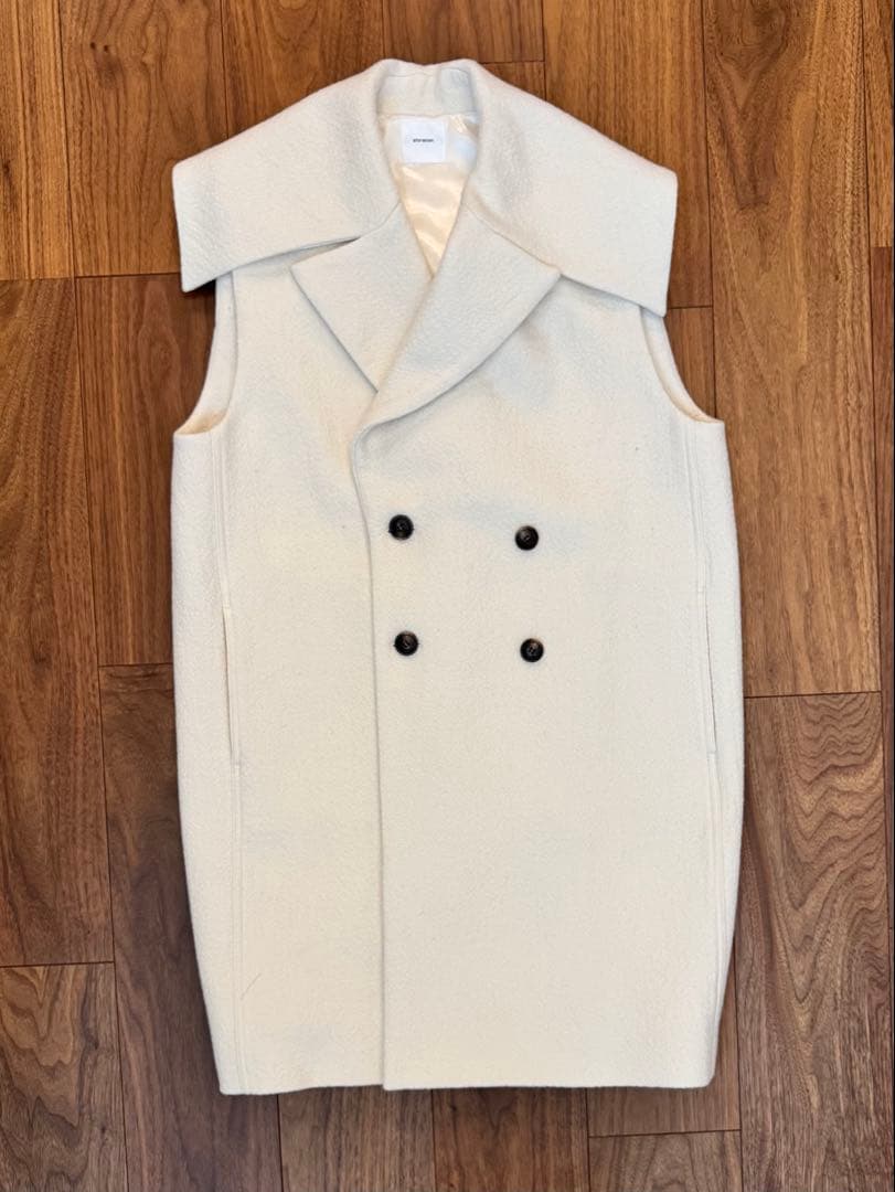 大幅値下げ‼︎shirocon☆yori☆コクーンジレ☆ビッグ襟 ホワイト