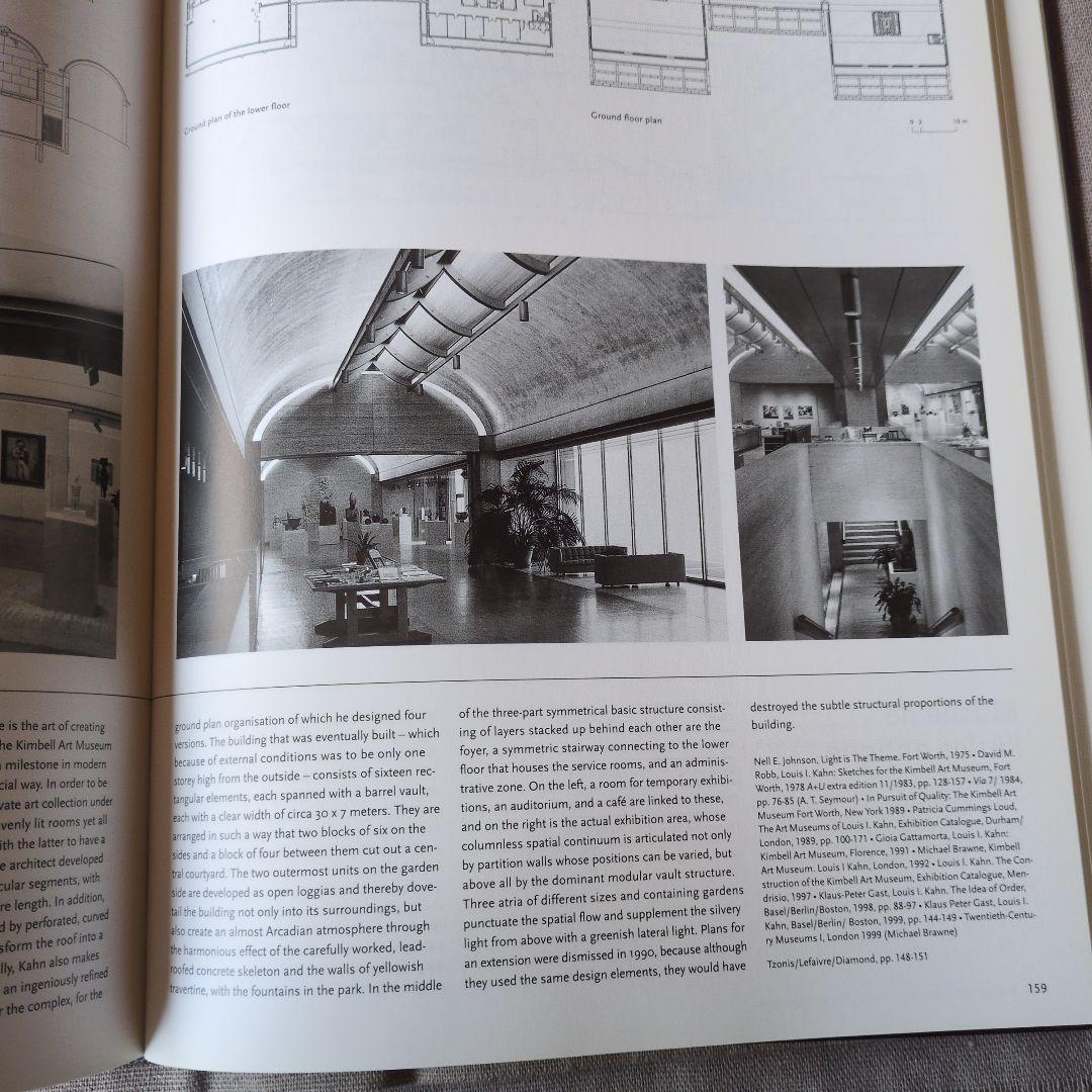 洋書 Museum Buildings: A Design Manual