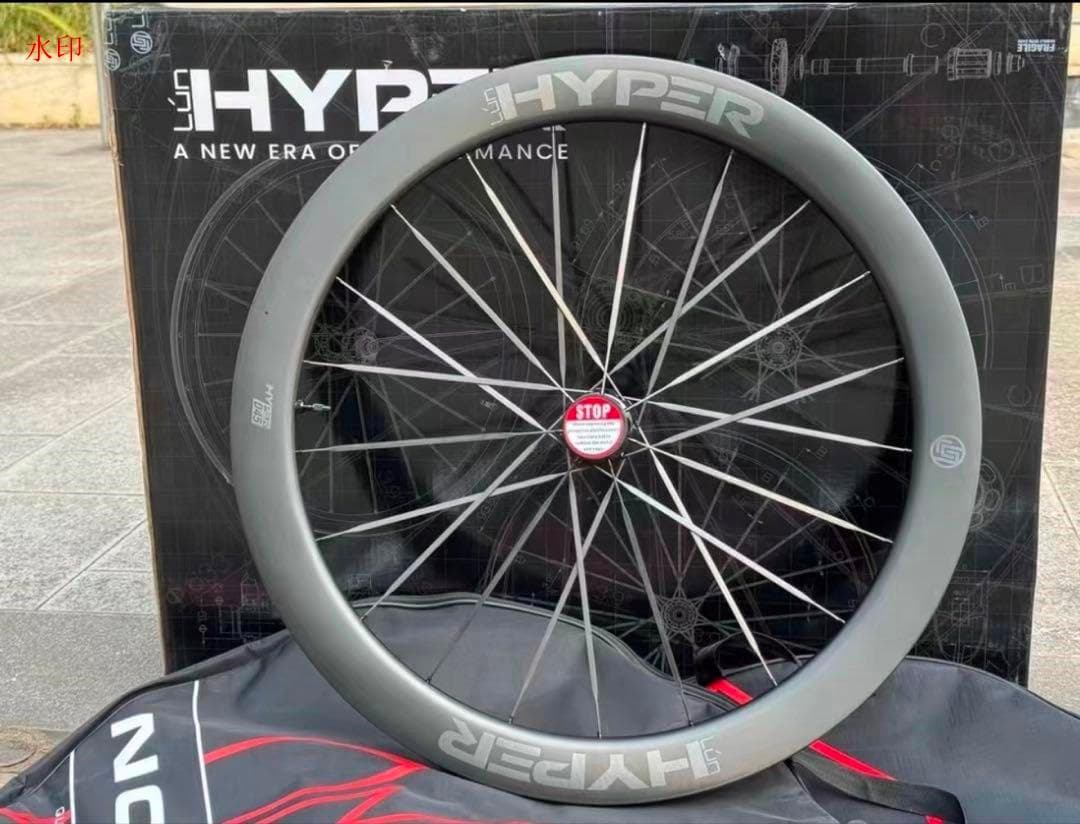 新品未使用LUN HYPER3ルンハイパー3 カーボンホイールレーザーロゴa