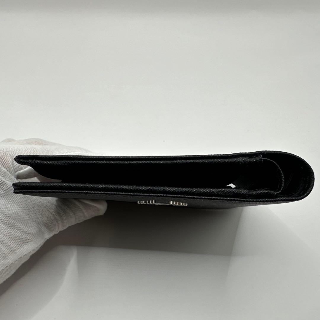 エンポリオ・アルマーニ(EMPORIO ARMANI) 2つ折り財布 ロゴ型押し