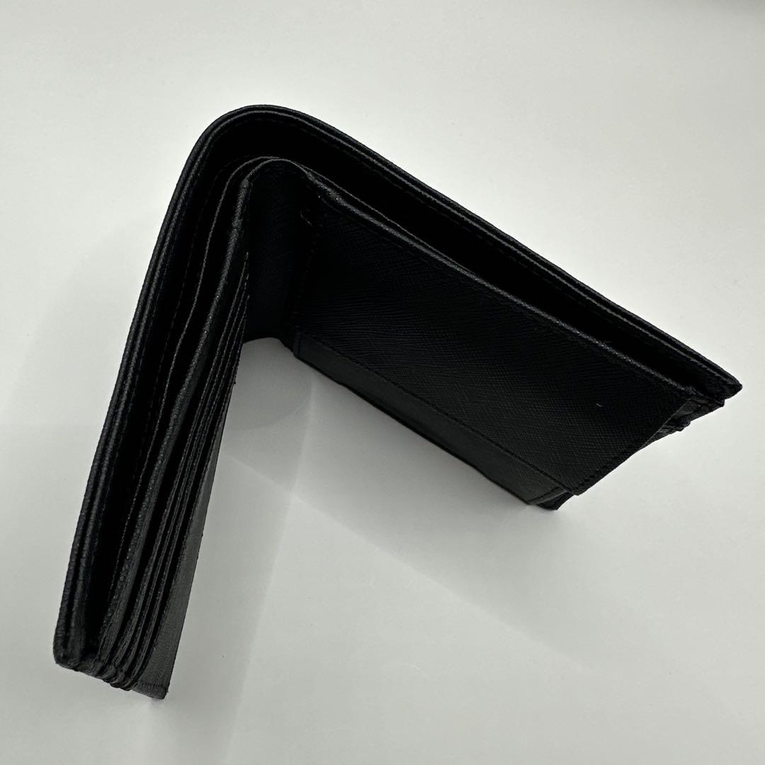 エンポリオ・アルマーニ(EMPORIO ARMANI) 2つ折り財布 ロゴ型押し