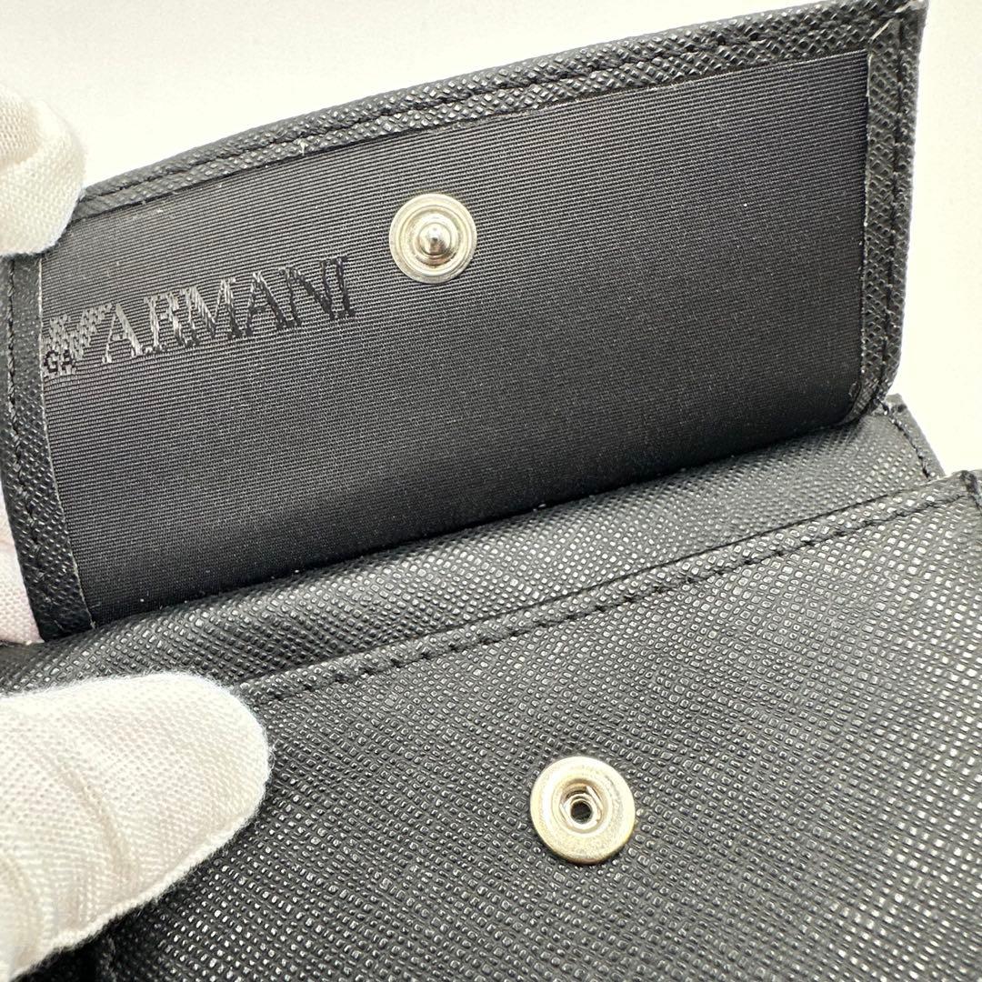 エンポリオ・アルマーニ(EMPORIO ARMANI) 2つ折り財布 ロゴ型押し